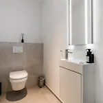 Homy Diamant In Feldkirch, Grenznaehe Und Doch Zentral פלדקירש