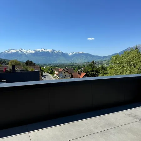 Homy Diamant In Feldkirch, Grenznaehe Und Doch Zentral *