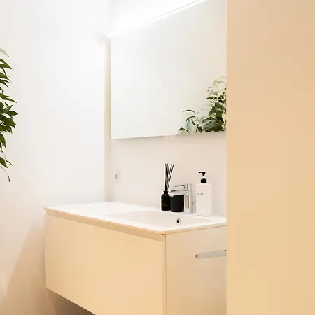 아파트 Homy Diamant In Feldkirch, Grenznaehe Und Doch Zentral 펠트키르히